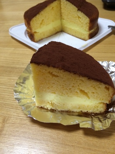 イエローケーキ_b0297055_19084230.jpg