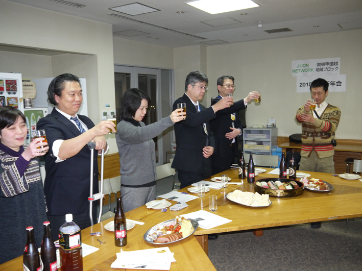 JUON NETWORK新年会で湧水ネットワークの15年を報告_c0014967_1542227.jpg
