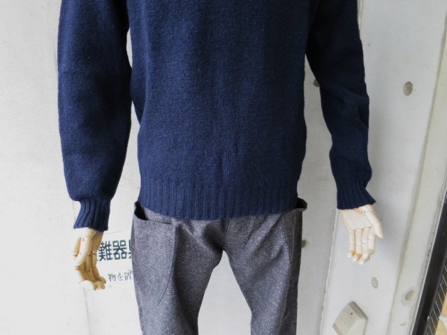 好評のJamieson\'s より・・・好デザインのShawl SWEATER!★!_d0152280_1649759.jpg