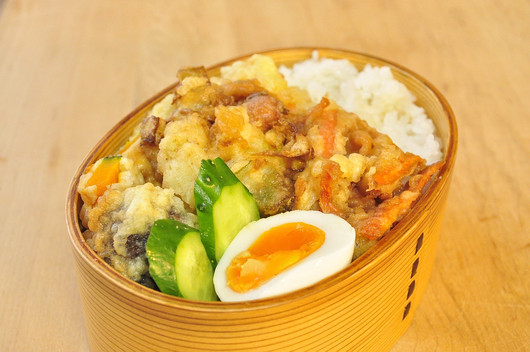 天丼弁当_b0171098_857762.jpg