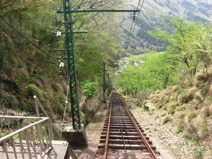 大阪近場の穴場！妙見山その4終～桜と下山_b0081121_7123532.jpg