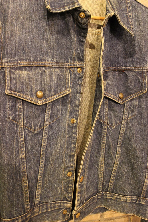 男性にも女性にも使える\"Vintage Denim Jacket\" ご紹介_f0191324_9554529.jpg