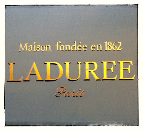 ラデュレのガレット・デ・ロワ 2015 - Galette des Rois @ Ladurée_a0231632_521175.jpg