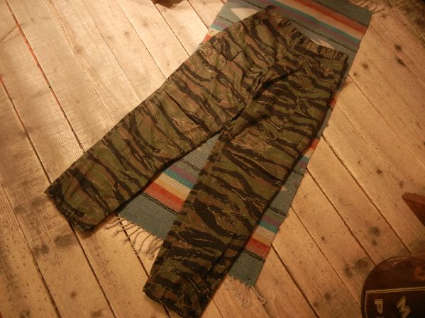 PANTS TIGER CAMO--From KUP-TEA--_c0333053_1729505.jpg