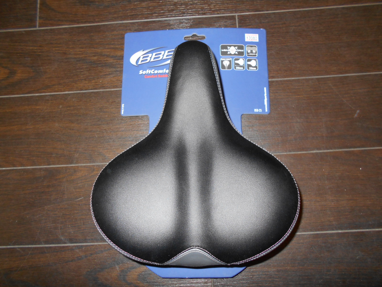 1/17 特価品情報:BBBサドル編_b0189682_9533777.jpg