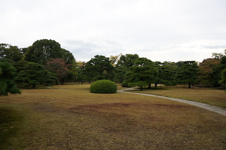 食いしん坊の旅No.16　久しぶりシリーズ第三弾 二条城へ_e0194987_17485321.jpg