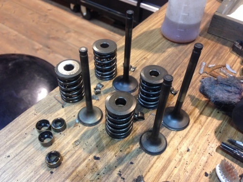 サベージエンジン修理続き : モーターサイクルリペアSHOP