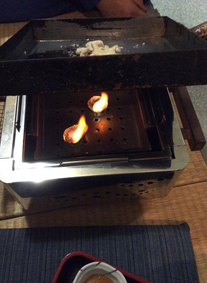 卓上バーべキューコンロ「囲炉裏」×「トロモツ」_b0237229_101978.jpg