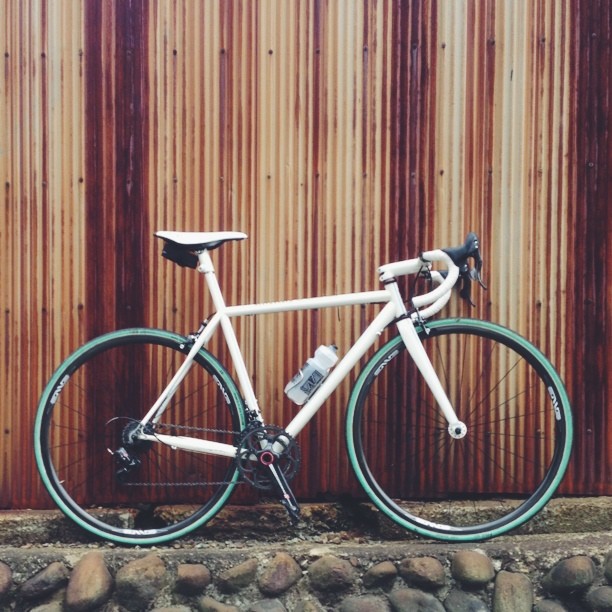 持込のフレームの組付作業をさせていただきました : 盆栽自転車店ブログ