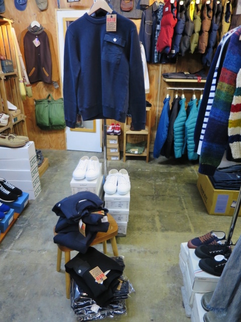 Kato ・・・ 大人気の切り替えSWEAT NEW!カラー・其の②!★!_d0152280_14593768.jpg