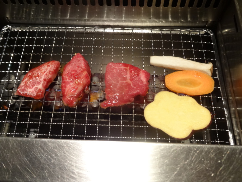 千葉の百貨店で、大好きな山形牛の焼き肉をいただきました。_c0225997_1233981.jpg