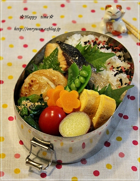 ぶりの煮付け弁当♪_f0348032_18485364.jpg