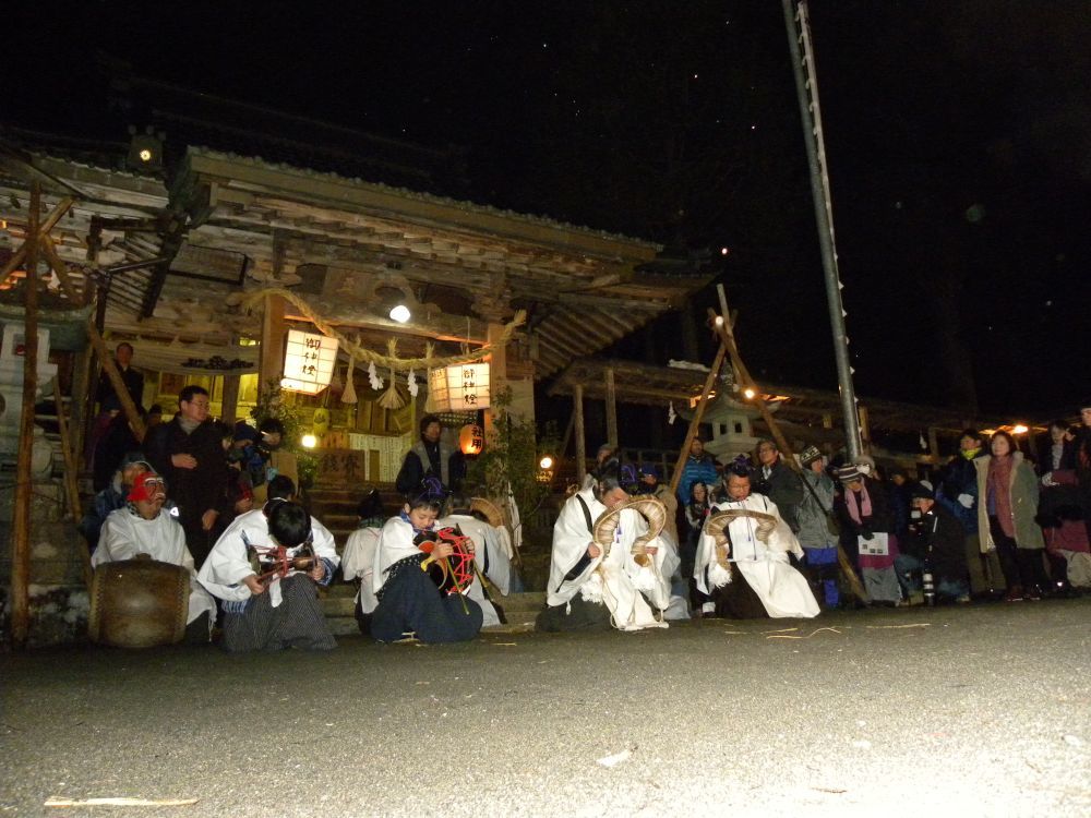 新野の雪祭り②_b0329588_08584736.jpg