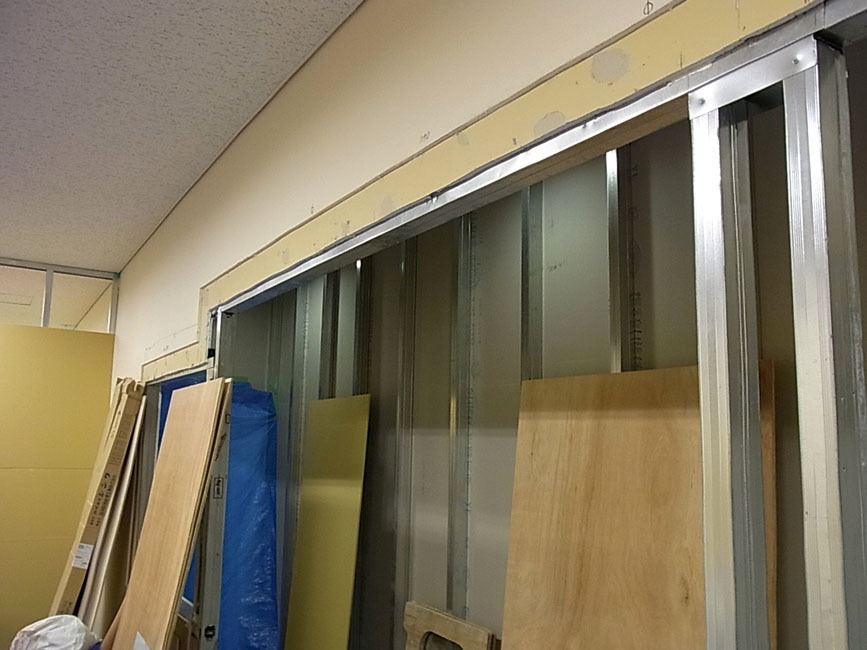 某病院内の工事が進んでいます!_b0186200_17534394.jpg
