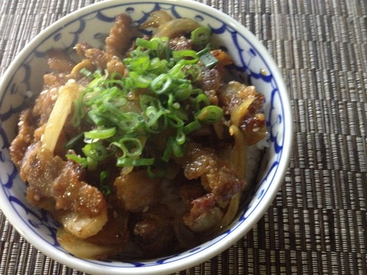 パンチェッタ丼_a0136671_1564332.jpg
