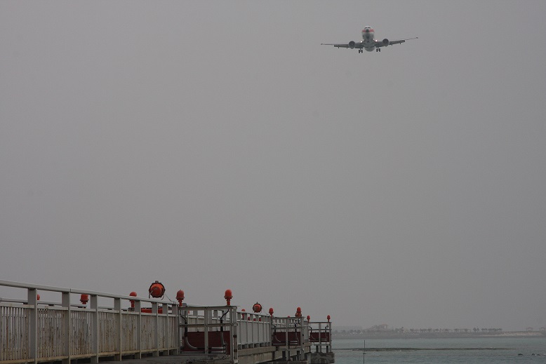 復刻版ｓｗａｌジェット 南西航空塗装機 治華な那覇暮らし