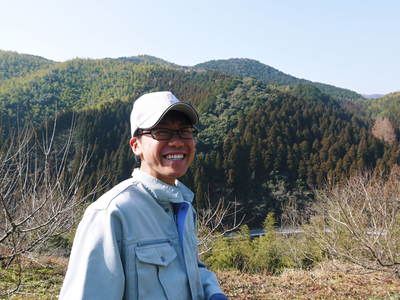 山あいの南高梅 冬の剪定その2(選定作業の様子)_a0254656_19122644.jpg