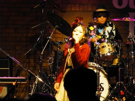 2014年カラフル年末ライブ、2日目のライブレポ♪part1_e0188087_0462636.jpg