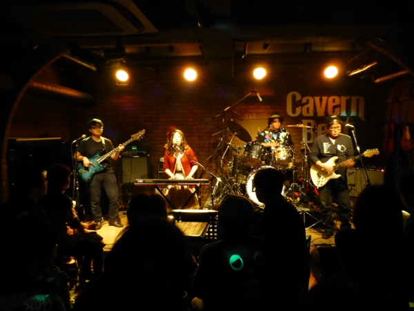 2014年カラフル年末ライブ、2日目のライブレポ♪part1_e0188087_054873.jpg