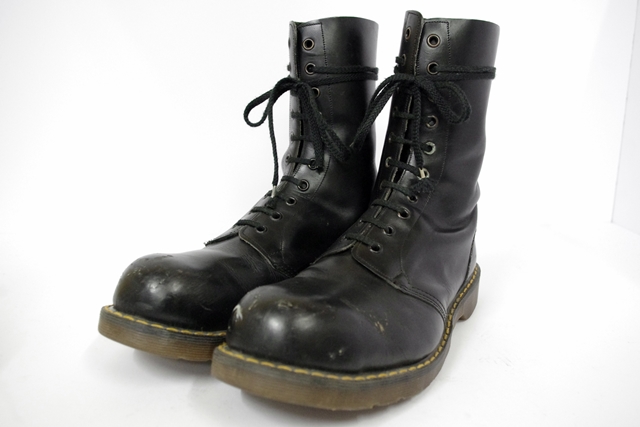 楽天市場】 英国製 ドクターマーチン Dr.Martens ホワイト社 10ホール