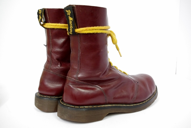 英国製 Dr.MARTENS チェリーレッド ホワイト社製 UK8 1/2 10ホール_d0328089_23122186.jpg