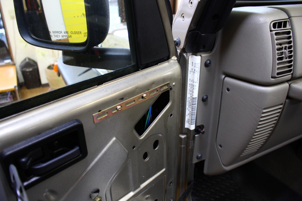 キーレス取り付けから各車両入庫_f0105425_18563537.jpg