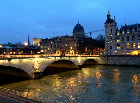セーヌ川、夜のパリ散歩 - La Seine, balade parisienne nocturne_a0231632_656283.jpg