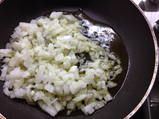 スペイン料理はパエリアだけじゃない!エンパナーダを食べる_a0136671_11385159.jpg