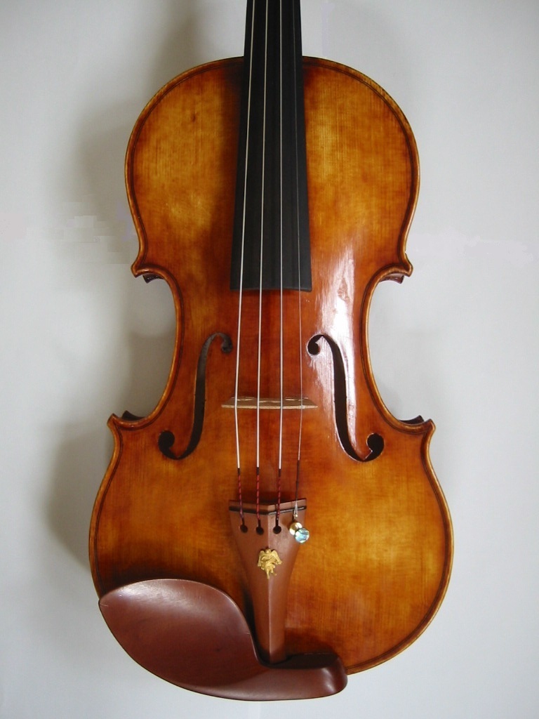 Antonio Stradivari　モデル２００７年　Il violino L\'Ｕｓｉｇｎｏｌｏ_d0040395_23303387.jpg