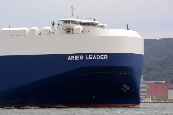 日本郵船「ARIES LEADER」_e0158925_21432626.jpg