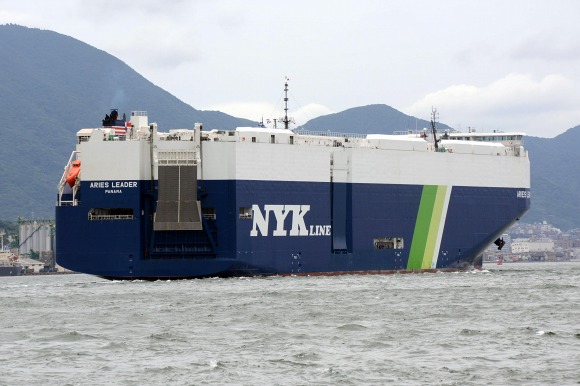 日本郵船「ARIES LEADER」_e0158925_2154885.jpg