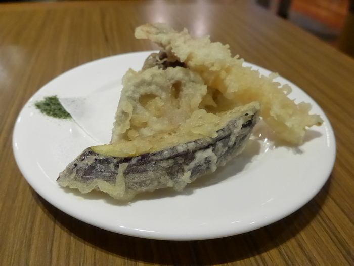 秋葉原「百彩健美 あけびの実」へ行く。_f0232060_14513899.jpg