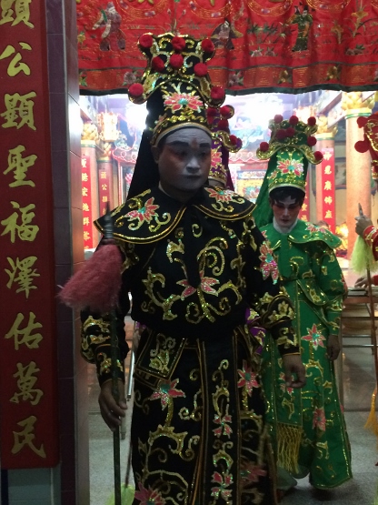 先祖は中国人、を誇りに思う人たち_b0100062_11195027.jpg