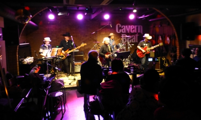 2014年カラフル年末ライブ、2日目のライブレポ♪part1_e0188087_912339.jpg