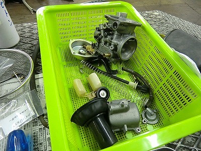 XR250 AIキャンセルとスイングアームメンテ!!_e0114857_2019933.jpg