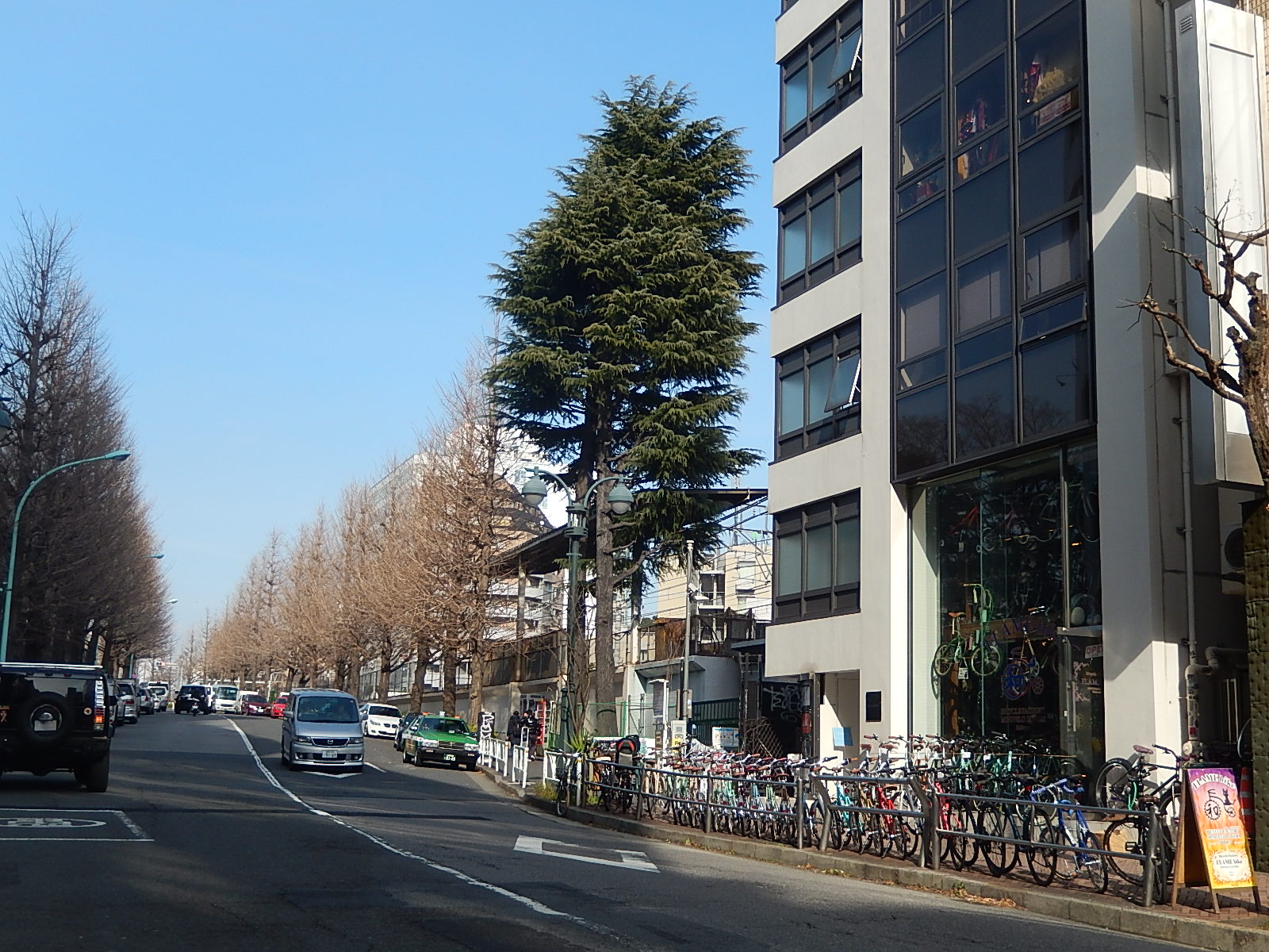 1月25日　渋谷　原宿　の自転車屋　FLAME bike前です_e0188759_13322382.jpg