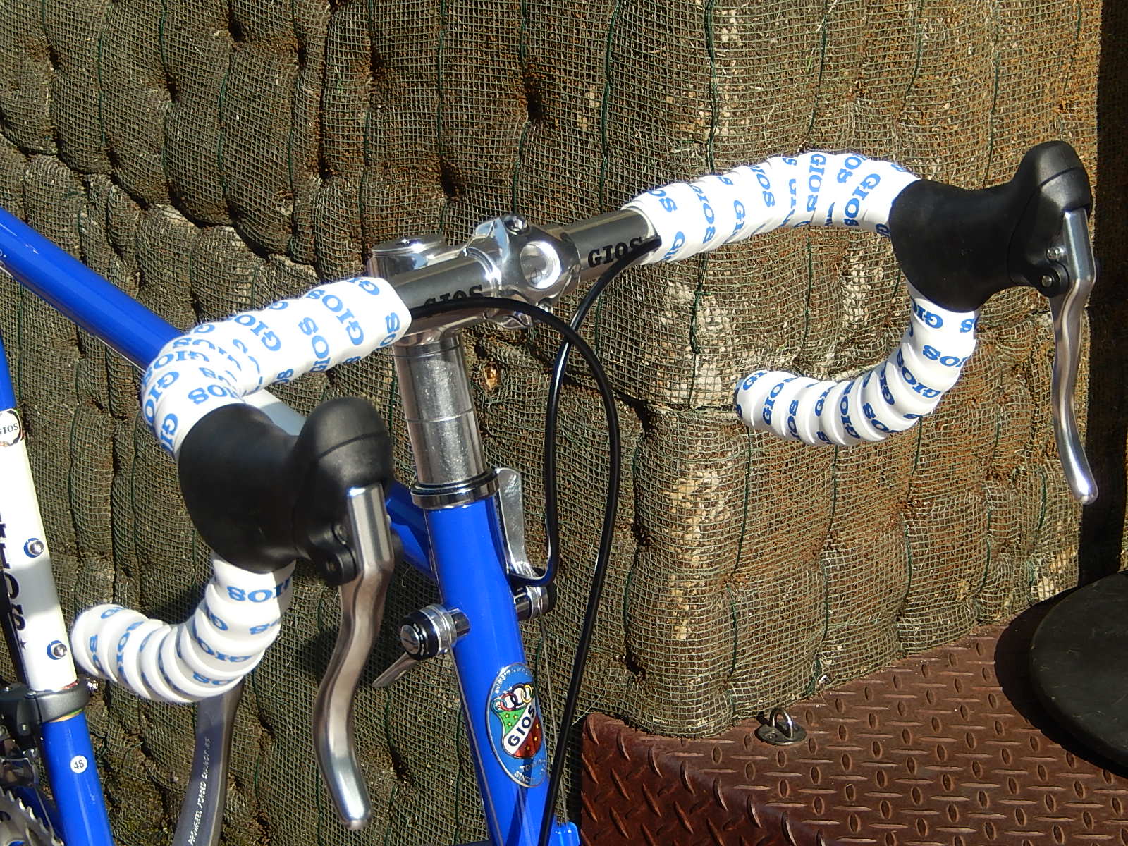 1月25日 渋谷 原宿 の自転車屋 FLAME bike前です_e0188759_13372521.jpg