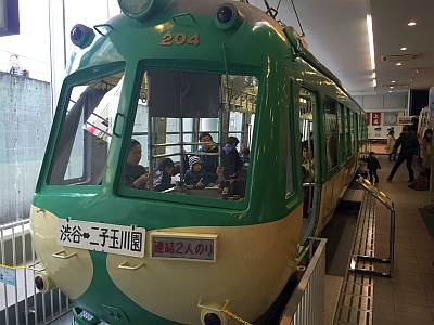 お手軽で楽しい「電車とバスの博物館」_a0163788_1736627.jpg