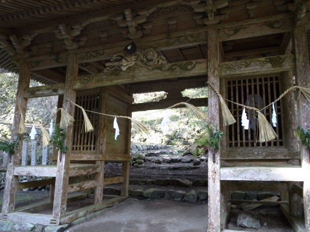 穴門山神社＠岡山県高梁市川上町高山市_f0197703_1650204.jpg