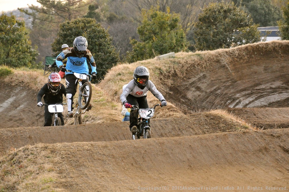 2015JOSF緑山オープニングレース（1月定期戦）VOL2：BMXエキスパート/マスターズ決勝　動画あり_b0065730_18203595.jpg