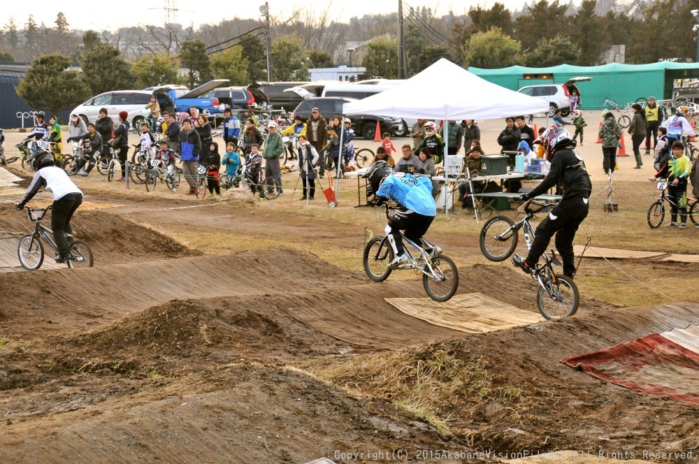 2015JOSF緑山オープニングレース（1月定期戦）VOL2：BMXエキスパート/マスターズ決勝　動画あり_b0065730_1822965.jpg