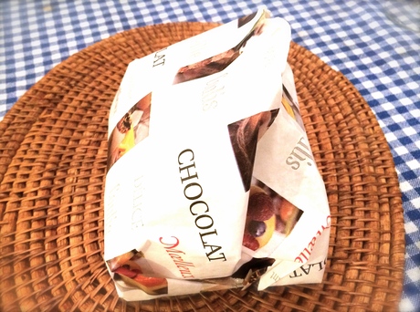 フランス、パン屋さんのかんたん包装 - emballage de boulangerie_a0231632_1558654.jpg