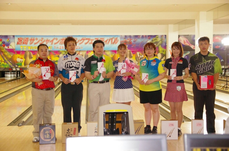 宮崎サンシャインボウリングフェスティバル3位入賞!!_b0259538_21331537.jpg