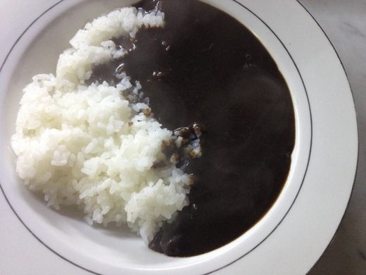 レトルトカレー選手権:黒いカレー_a0136671_1464415.jpg