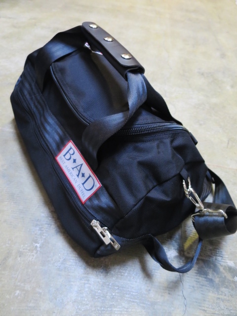 BAD BAGS　(MADE IN USA) ･･･ 3WAY DUFFLE BAG 。。。名品BAG に成る予感！★？_d0152280_2371438.jpg