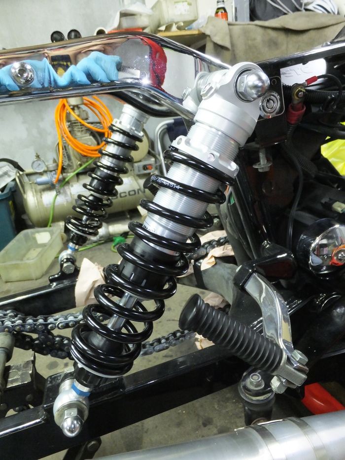 ローライダーのフロントは??_c0226202_185986.jpg