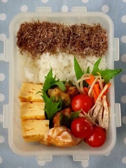 サラ弁＆お嬢の夢応援弁当。。。ハニーバルサミコチキン弁当_a0211008_1949927.jpg