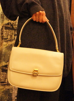 White　Bag　（Celine Givenchy Bally Gucci)_f0144612_15514734.jpg