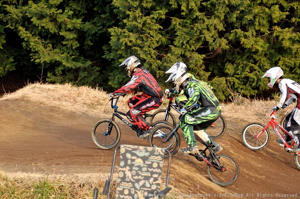 2015JOSF緑山オープニングレース（1月定期戦）VOL7：BMXミドル/14オーバー決勝　動画あり_b0065730_010086.jpg