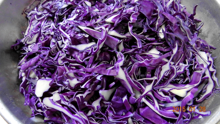 たまには料理の話もしよう（1） … 赤キャベツ（Rotkohl）を調理するの巻_d0103632_2282542.jpg